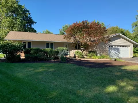 6819 Kincaid Ct, Woodridge, IL 60517