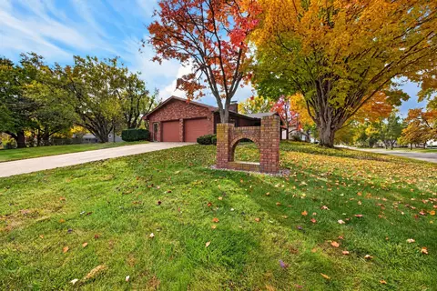 Exterior - 200 Robert Dr, Normal, IL 61761 photo 6 of 9