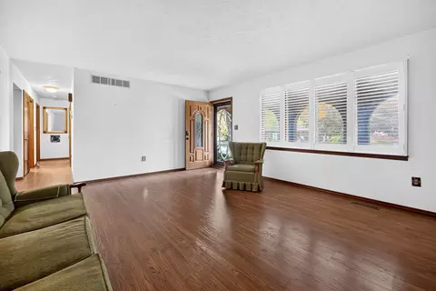 Living - 200 Robert Dr, Normal, IL 61761 photo 3 of 5