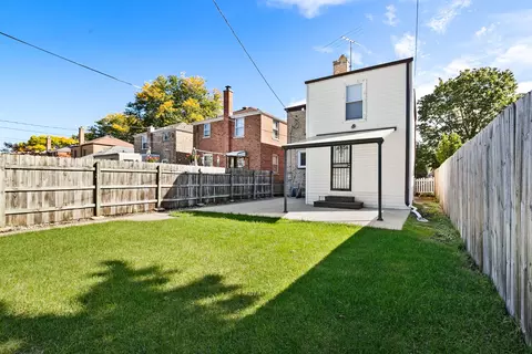 Exterior - Undisclosed, Chicago, IL 60656 photo 6 of 7