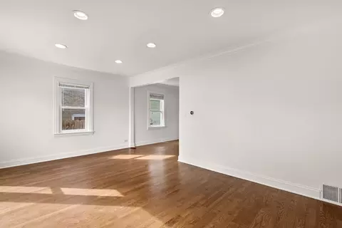 Living - Undisclosed, Chicago, IL 60656 photo 1 of 6