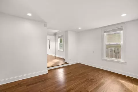 Living - Undisclosed, Chicago, IL 60656 photo 6 of 6