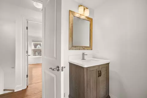 Bath - Undisclosed, Chicago, IL 60656 photo 2 of 3