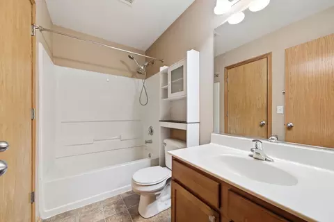 Bath - 5009 Corning Ct #5009, Plainfield, IL 60586 photo 2 of 2