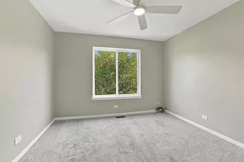Bedroom - 1535 Spaulding Rd #1535, Bartlett, IL 60103 photo 2 of 5