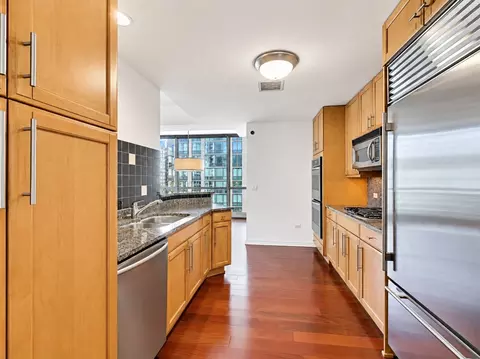 Kitchen - 21 E Huron St #1802, Chicago, IL 60611 photo 1 of 2