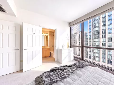 Bedroom - 21 E Huron St #1802, Chicago, IL 60611 photo 5 of 6