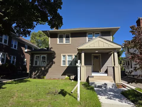418 Hull Ct, Waukegan, IL 60085