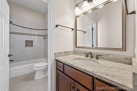 Bath - 13334 Kerr St, Plainfield, IL 60585 photo 4 of 7