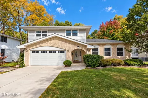 904 Weatherbee Ave, Downers Grove, IL 60516