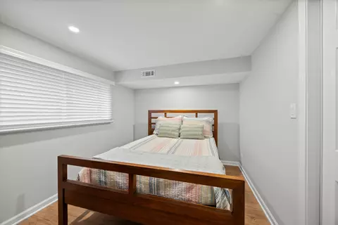 Bedroom - 248 Glenview Rd, Glenview, IL 60025 photo 6 of 6
