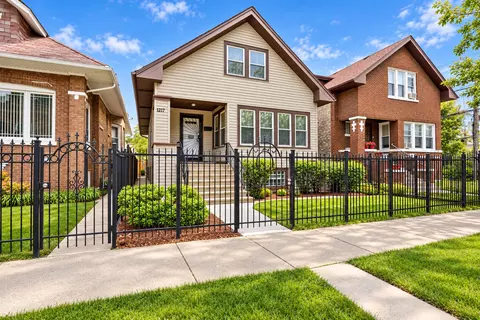 1217 N Mason Ave, Chicago, IL 60651