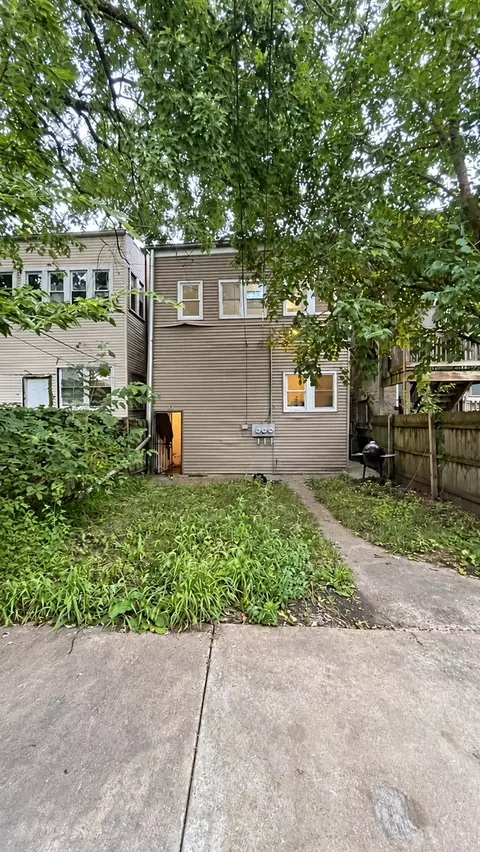 Exterior - 6620 S Marquette Rd, Chicago, IL 60637 photo 3 of 3