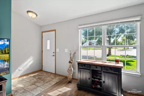 Entry Way - 1317 Sherborn Ct, Minooka, IL 60447 photo 1 of 1