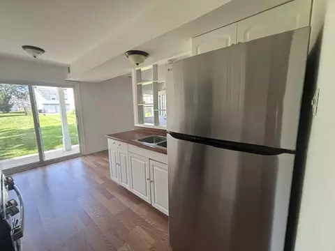 Kitchen - 1242 Oboe Ct, Wheeling, IL 60090 photo 1 of 2