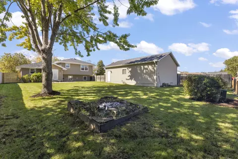 Exterior - 2908 Frank Turk Dr, Plainfield, IL 60586 photo 6 of 7