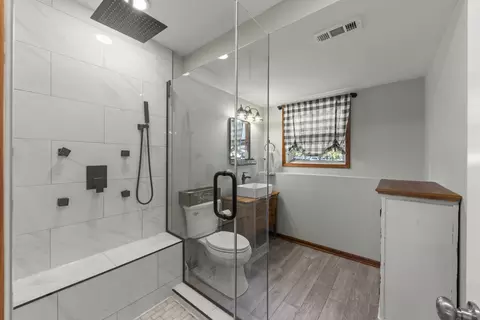 Bath - 2908 Frank Turk Dr, Plainfield, IL 60586 photo 1 of 2