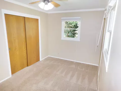 Bedroom - 12544 Chuckanut Dr, Roscoe, IL 61073 photo 2 of 5