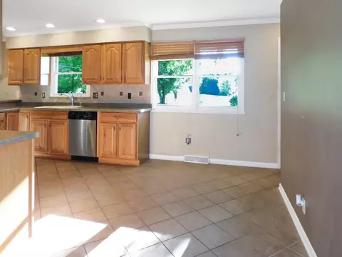 Kitchen - 12544 Chuckanut Dr, Roscoe, IL 61073 photo 1 of 9