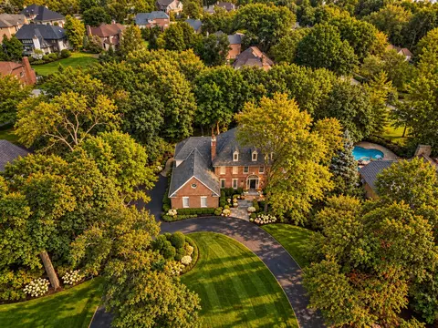 View/Area - 137 Circle Ridge Dr, Burr Ridge, IL 60527 photo 1 of 1