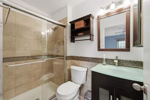 Bath - 1134 Hawthorne Ct #B2, Wheeling, IL 60090 photo 2 of 2
