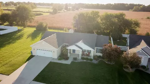 View/Area - 1415 Indian Trl, Kankakee, IL 60901 photo 1 of 2