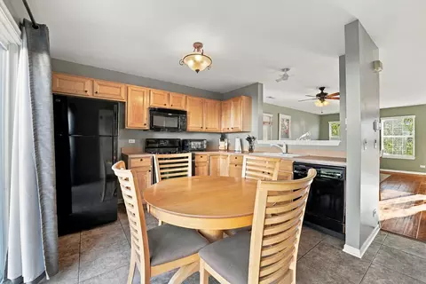 Kitchen - 14518 Samuel Adams Dr, Plainfield, IL 60544 photo 2 of 5