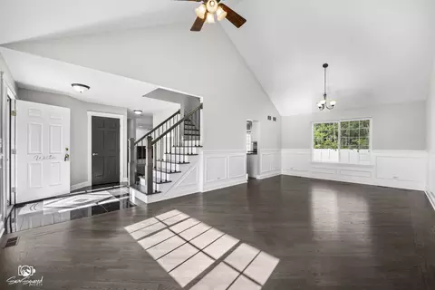 Living - 2555 Cobblestone Ct, Morris, IL 60450 photo 1 of 3