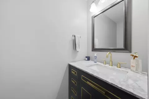 Bath - 2555 Cobblestone Ct, Morris, IL 60450 photo 4 of 4