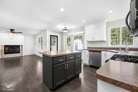 Kitchen - 2555 Cobblestone Ct, Morris, IL 60450 photo 1 of 1