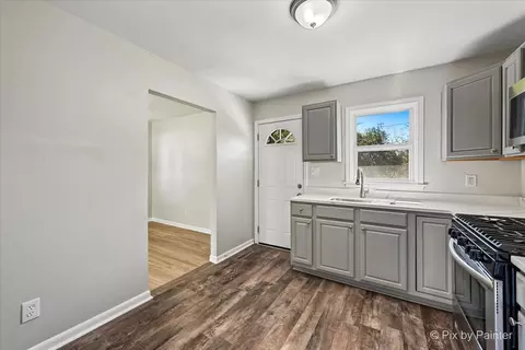 Kitchen - Undisclosed, Mchenry, IL 60050 photo 3 of 3