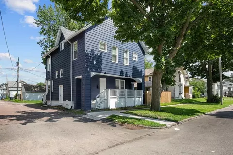 1415 N Main St, Davenport, IA 52803