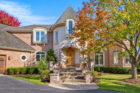 26421 N Middleton Pkwy, Mundelein, IL 60060