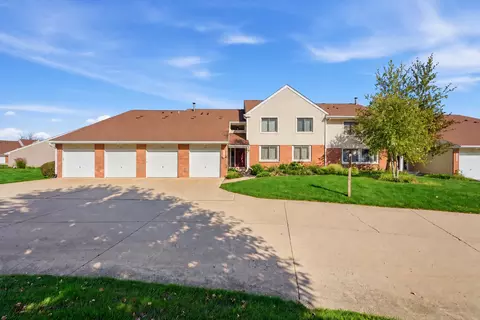 988 Harvest Cir #988, Buffalo Grove, IL 60089