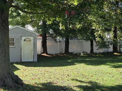 112 S Main St, Payson, IL 62360 photo 4