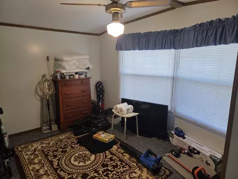 112 S Main St, Payson, IL 62360 photo 10
