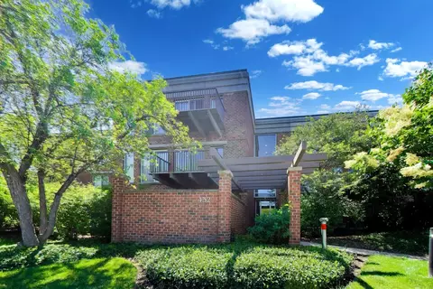 Other - Undisclosed, Deerfield, IL 60015 photo 1 of 5