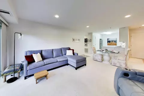 Living - Undisclosed, Deerfield, IL 60015 photo 2 of 3