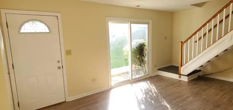 Living - 1307 Fall Ct, Wheeling, IL 60090 photo 2 of 3