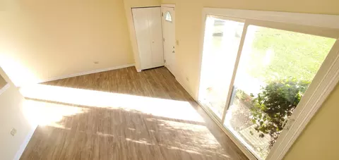 Living - 1307 Fall Ct, Wheeling, IL 60090 photo 3 of 3
