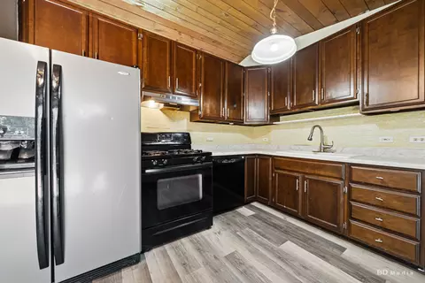Kitchen - 735 Bradley Ave, Matteson, IL 60443 photo 1 of 1