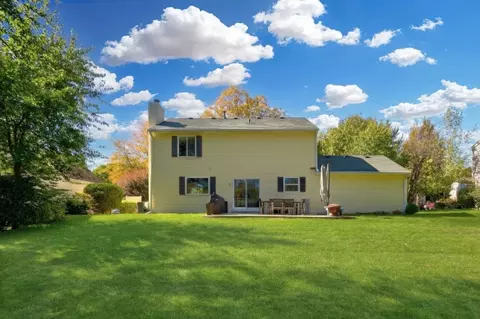 Exterior - 6405 Plainview Rd, Gurnee, IL 60031 photo 3 of 9