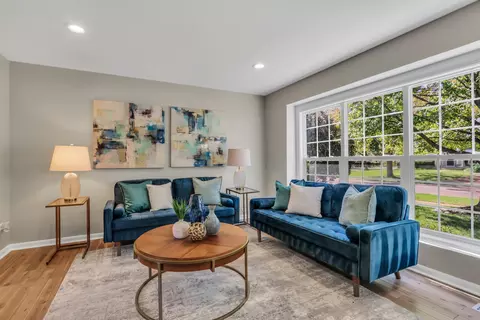 Living - 6405 Plainview Rd, Gurnee, IL 60031 photo 1 of 6