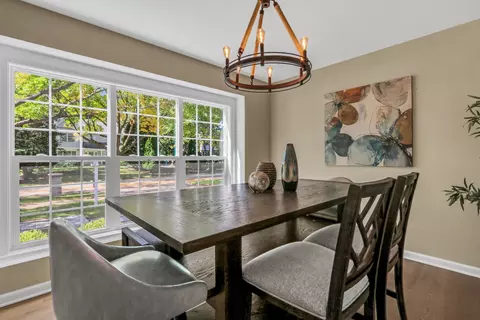 Dining - 6405 Plainview Rd, Gurnee, IL 60031 photo 3 of 4