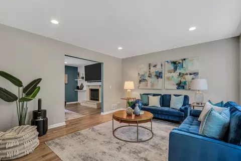 Living - 6405 Plainview Rd, Gurnee, IL 60031 photo 2 of 6