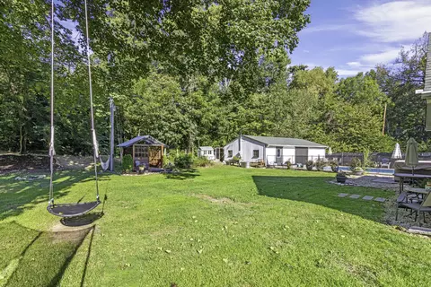 Exterior - 555 Old Mill Rd, Plano, IL 60545 photo 11 of 14