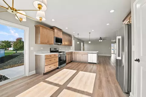Kitchen - 1952 Eagle Dr, Morris, IL 60450 photo 6 of 6