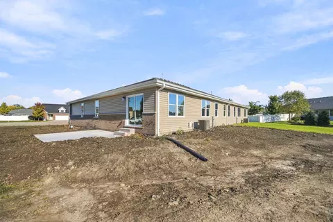 Exterior - 1952 Eagle Dr, Morris, IL 60450 photo 5 of 6