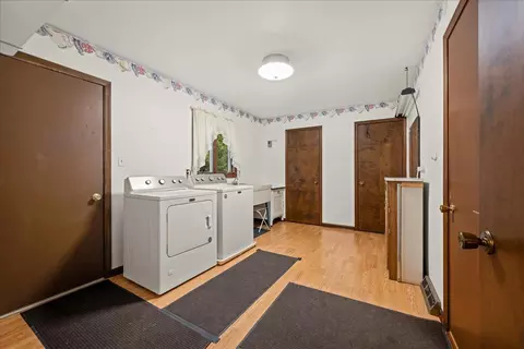 Other - 1300 Woodland Dr, Aurora, IL 60505 photo 4 of 6