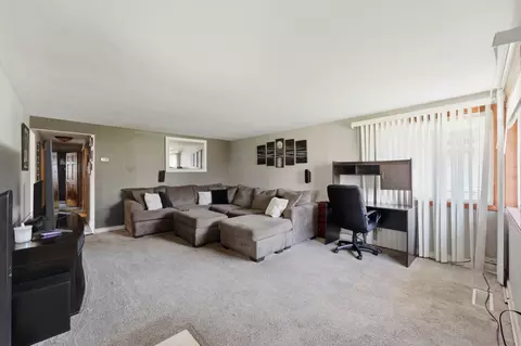 Living - Undisclosed, Robbins, IL 60472 photo 1 of 3